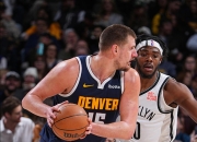 开云官方app入口-篮网碾压希腊男篮，约基奇统治全场的简单介绍