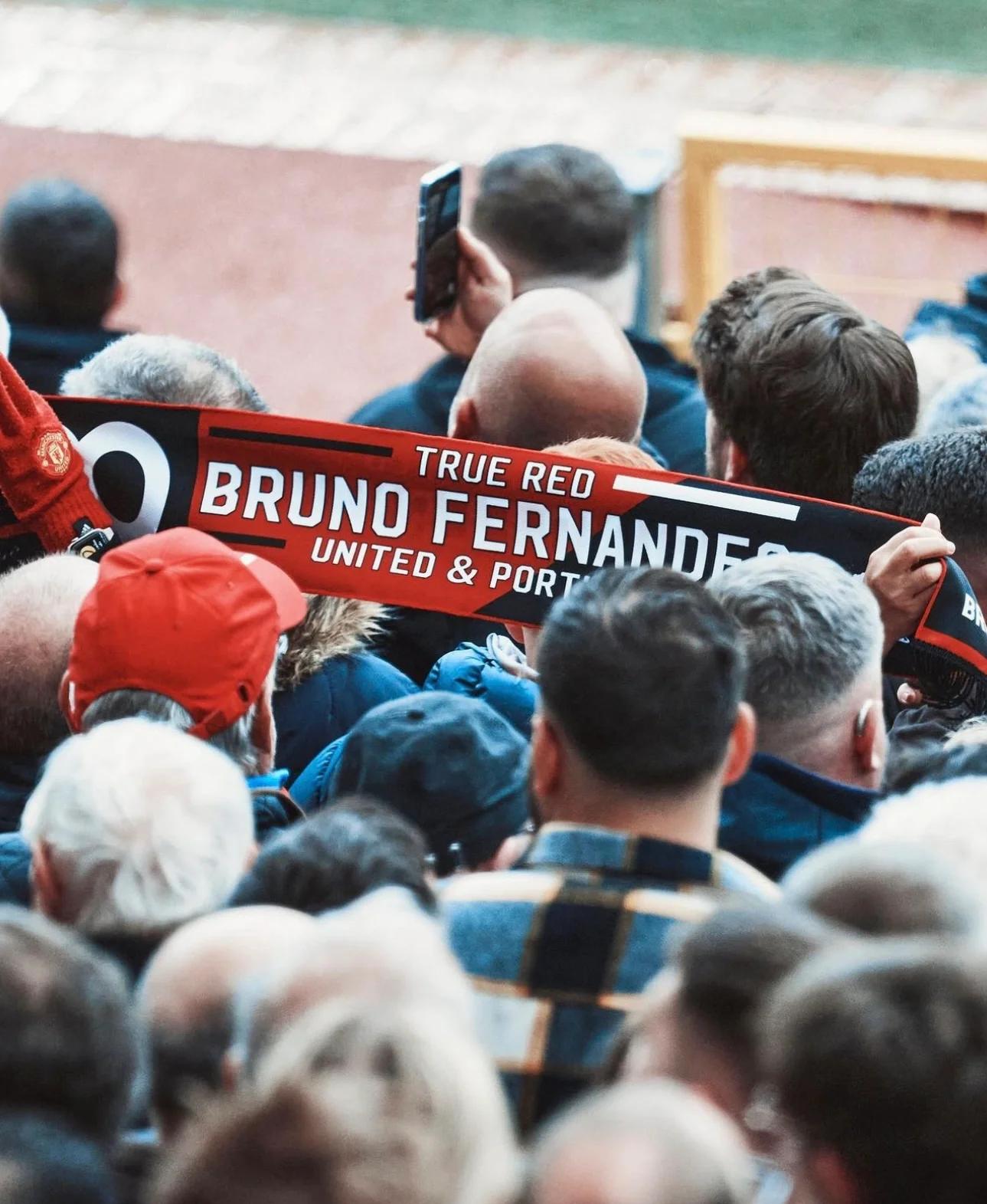 关于巴黎完胜曼联,马夏尔完成帽子戏法的信息 关于巴黎完胜曼联,马夏尔完成帽子戏法的信息