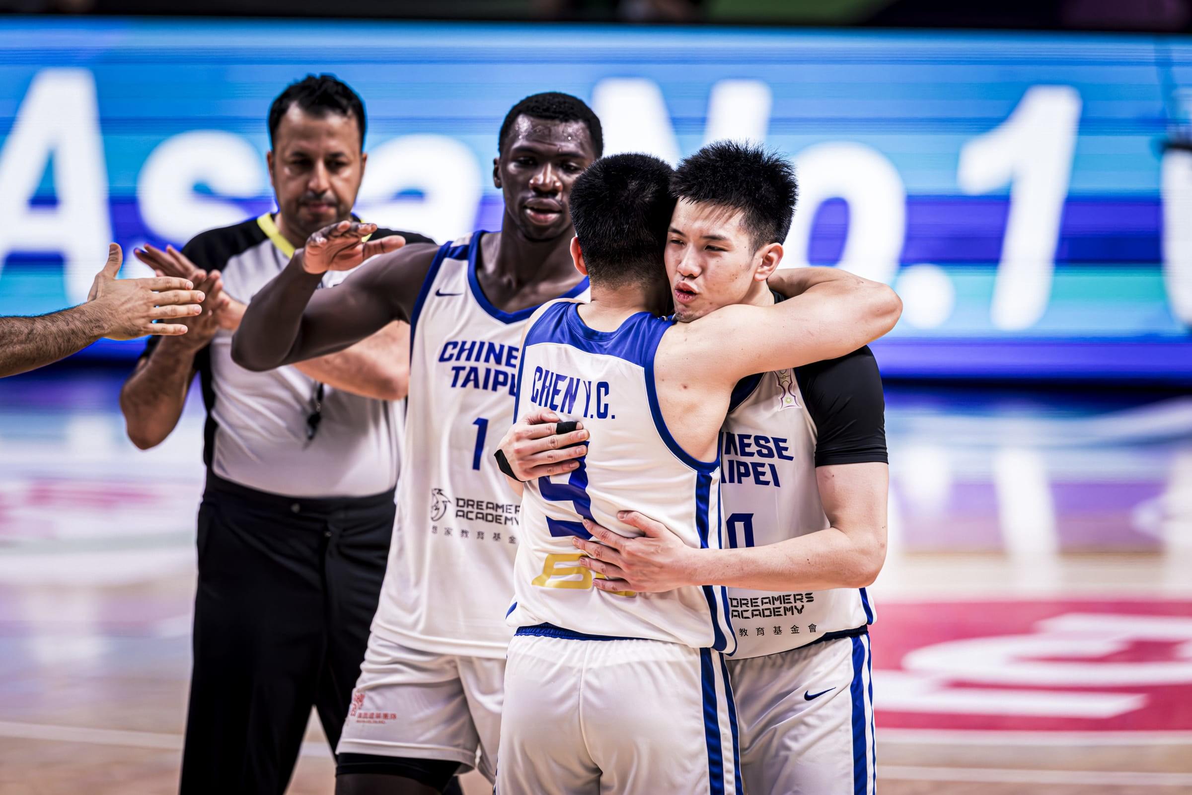 菲律宾男篮力克加拿大男篮，保罗三分雨点燃全场