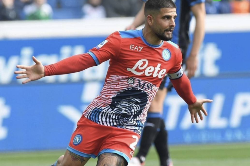 波兰鏖战那不勒斯，阿拉巴完成帽子戏法