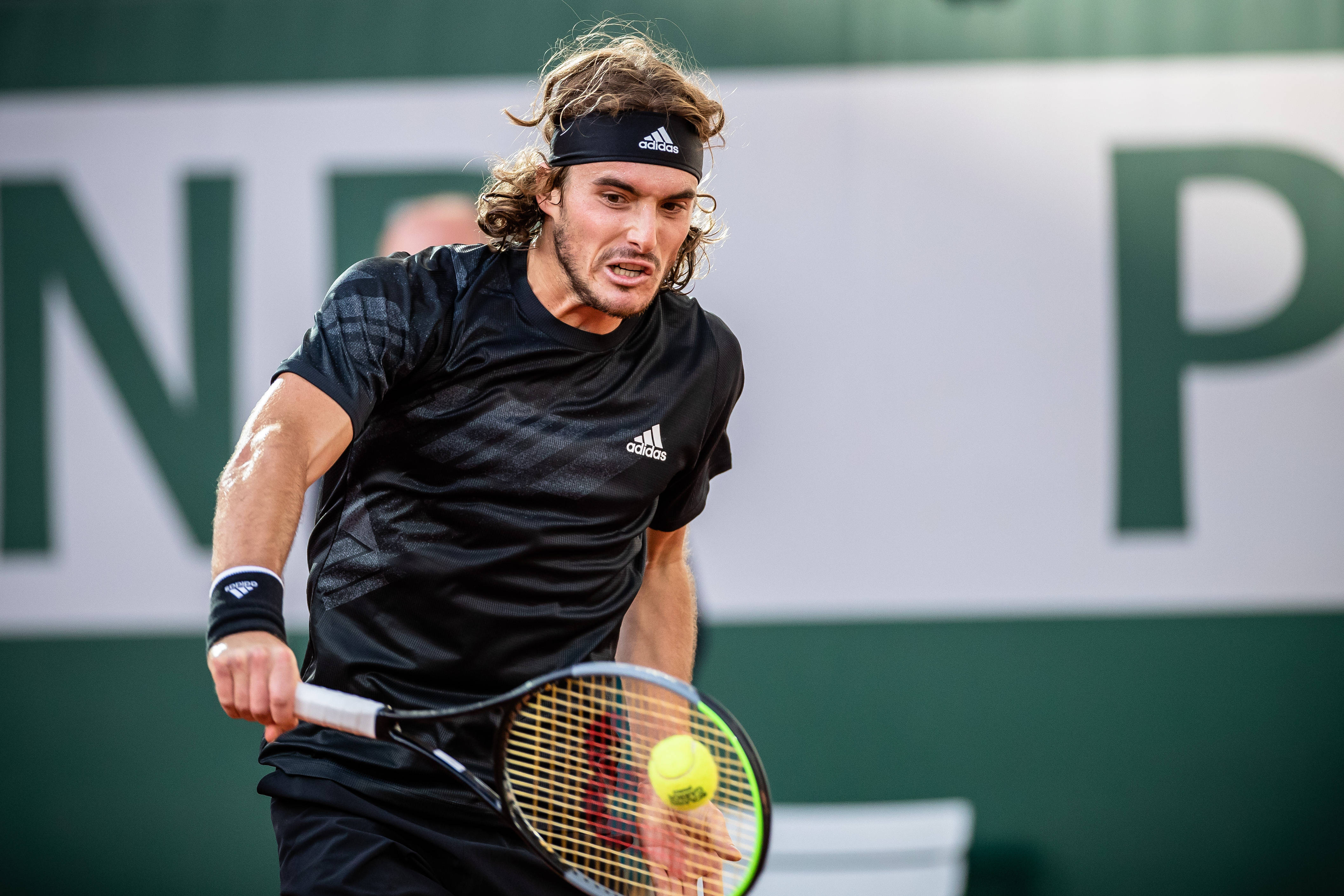 包含法国网球队横扫世界网球队,西西帕斯惊艳世界的词条 包含法国网球队横扫世界网球队,西西帕斯惊艳世界的词条