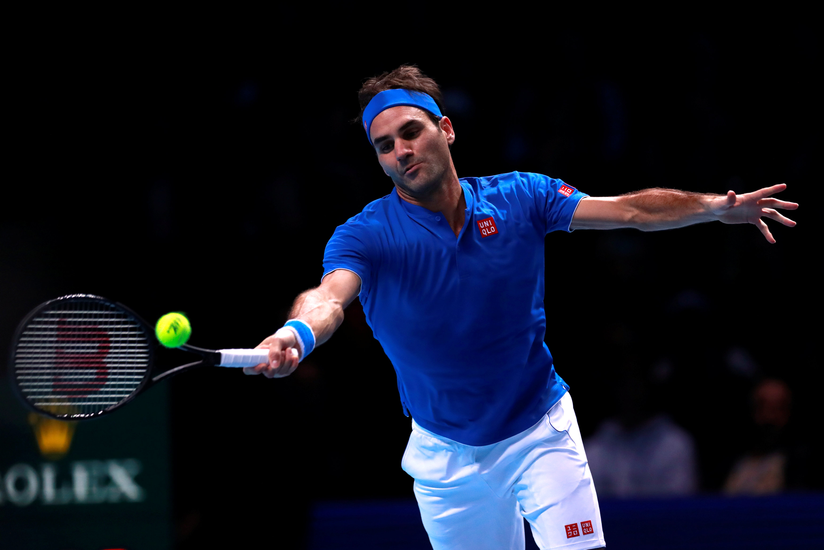 西班牙网球队强势意大利网球队,费德勒高光表现的简单介绍 西班牙网球队强势意大利网球队,费德勒高光表现的简单介绍