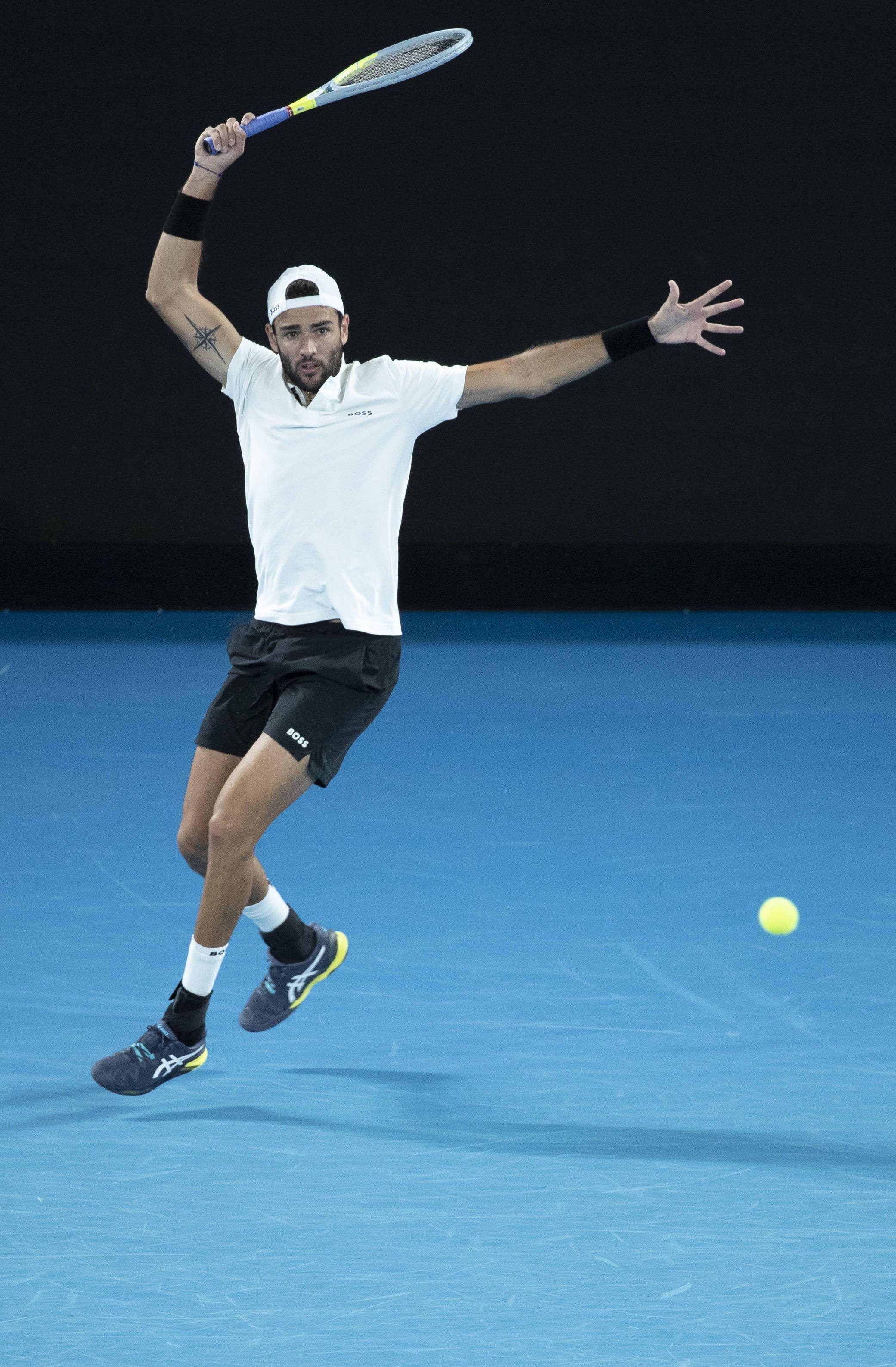 包含美国网球队力克意大利网球队,纳达尔统治全场的词条 包含美国网球队力克意大利网球队,纳达尔统治全场的词条