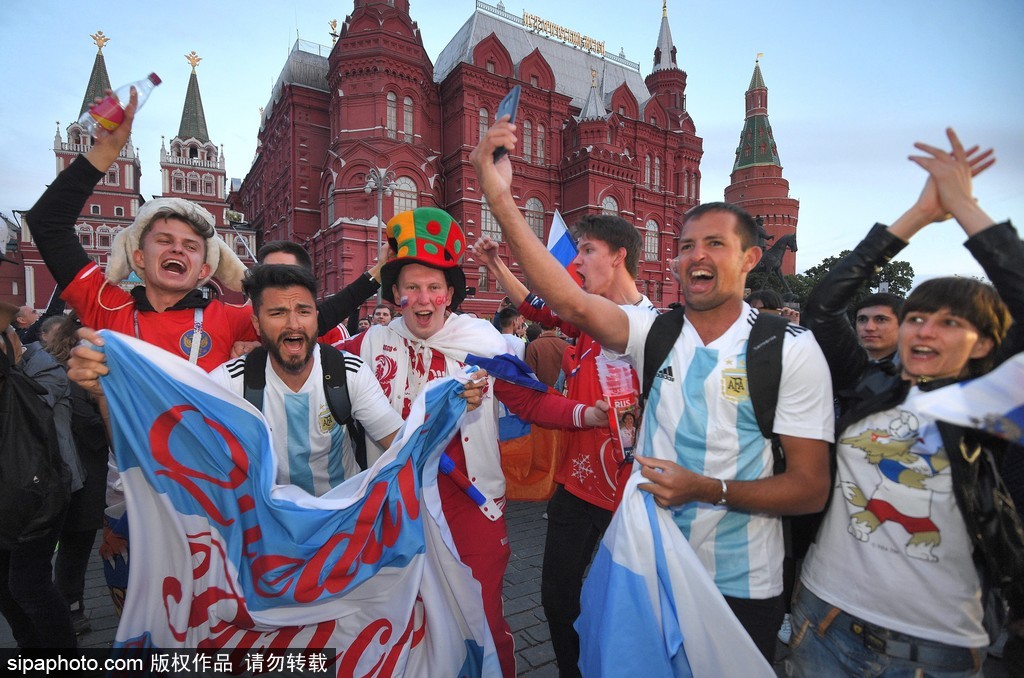 关于欧预赛揭幕战在即，球迷热切期待较量的信息