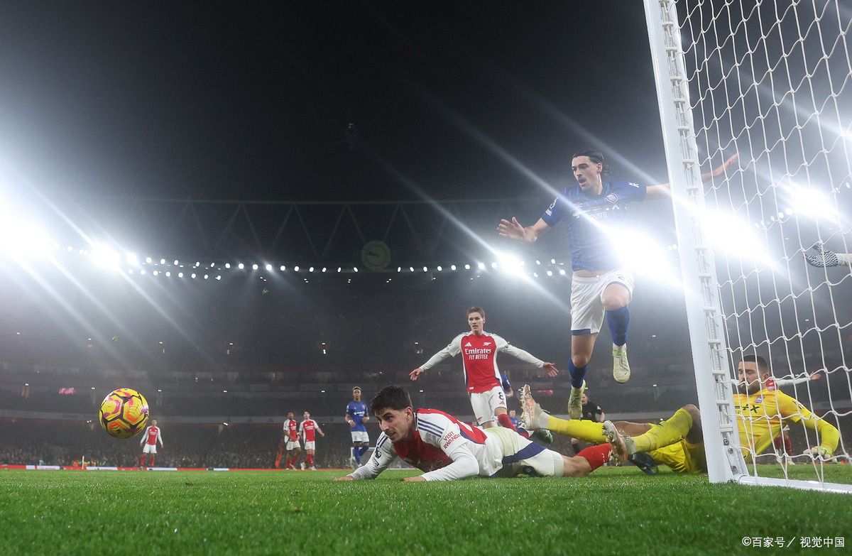 包含强劲的球队在冲刺胜利的道路上取得良好开端的词条 包含强劲的球队在冲刺胜利的道路上取得良好开端的词条