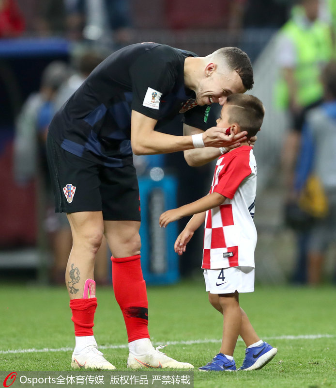 关于卡利切主场胜利，球员欢庆不已的信息