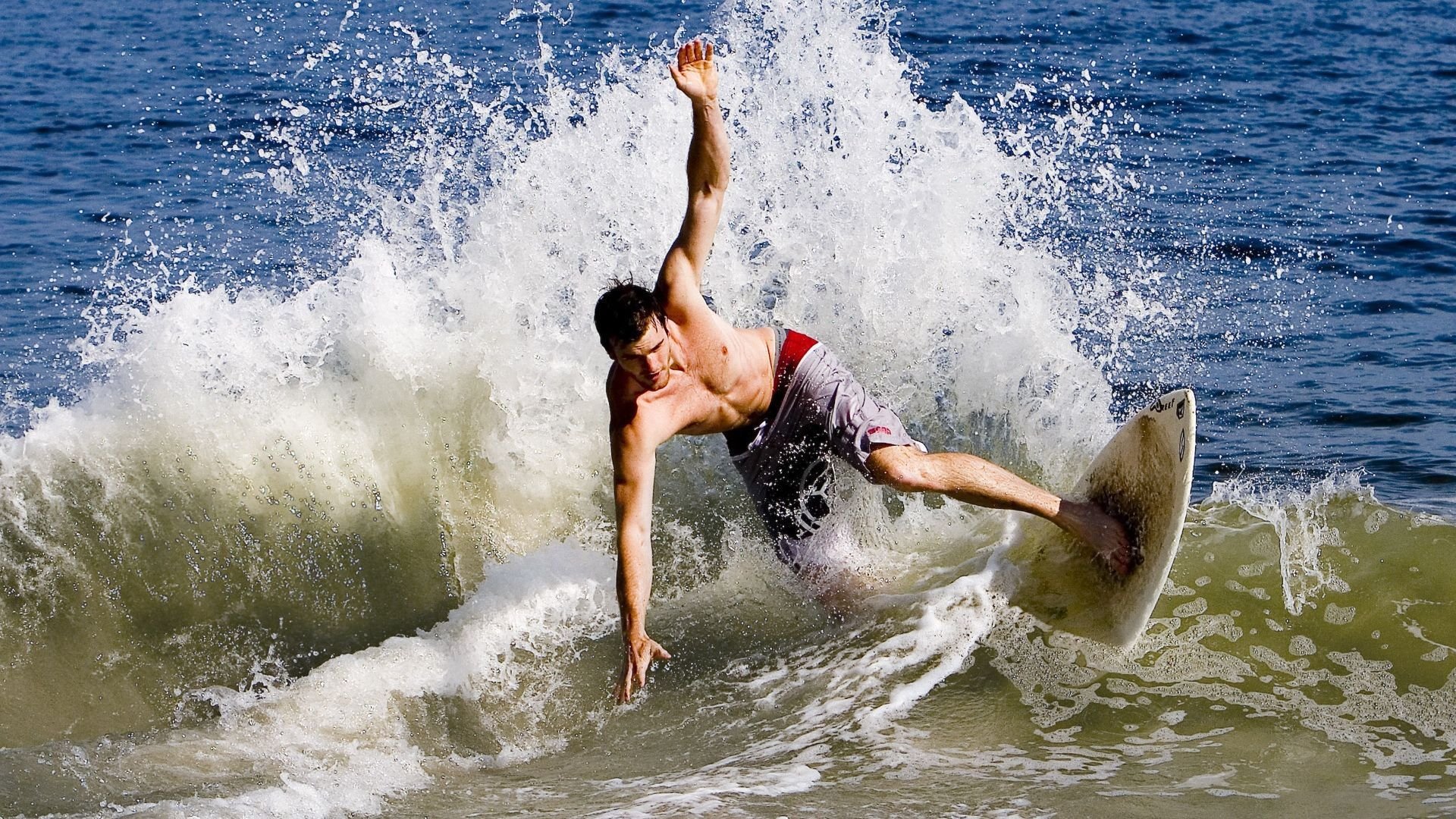 奥运周期关键战之夜，若日尼奥成为全场焦点